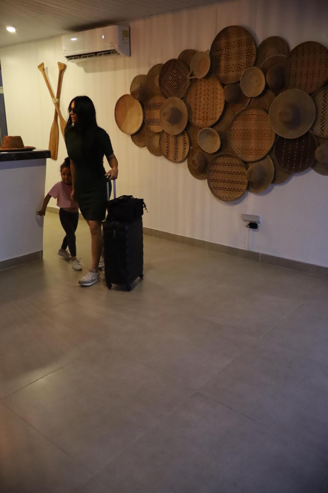Bhb - Apartahotel Leticia Bagian luar foto